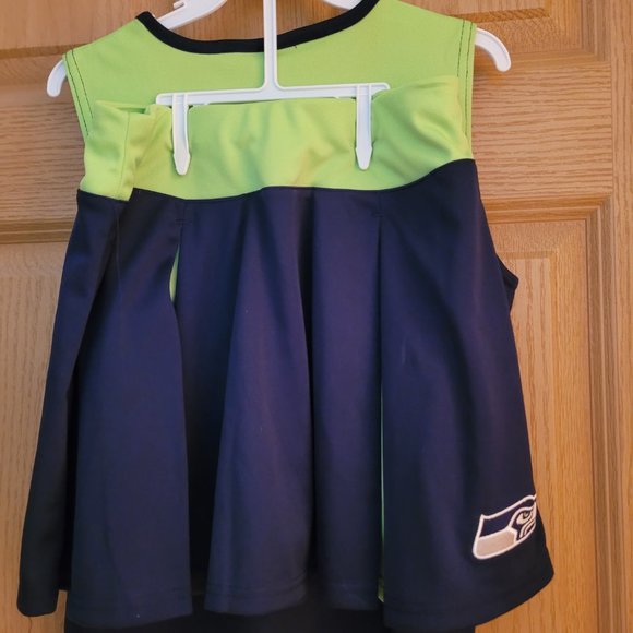 BNWT Seattle Seahawks Girls Cheerleader 2-piece Set Med 10/12 - Picture 4 of 5